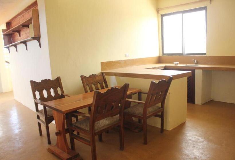 سوییت لوکس, Dreamland