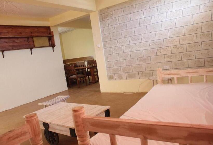 سوییت لوکس, Dreamland