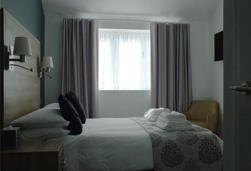 חדר סטנדרט, The Piebald Inn