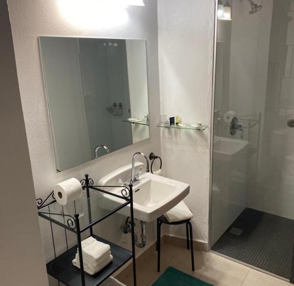 اتاق استاندارد, 352 Guest House Hotel Boutique