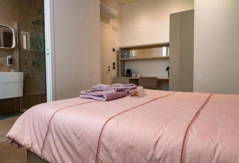 اتاق استاندارد, Alla Riva