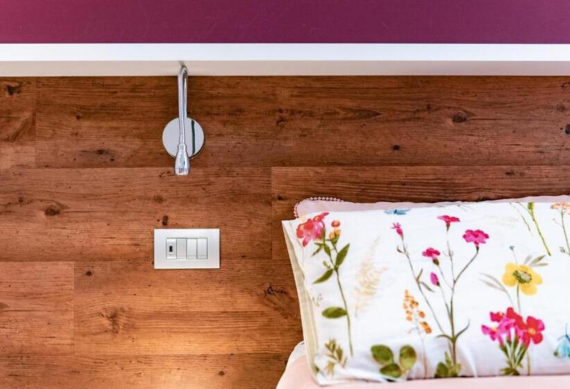 اتاق استاندارد, Alla Riva