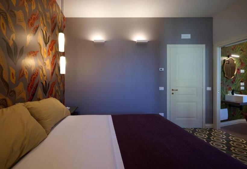 발코니 디럭스 룸, Villa Marengo Guest House