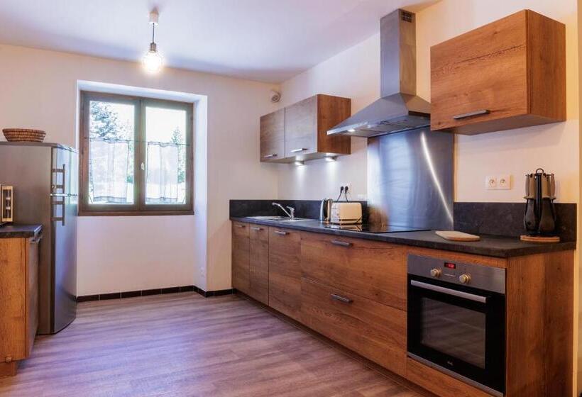 침실 1개 아파트, La Casse Deserte