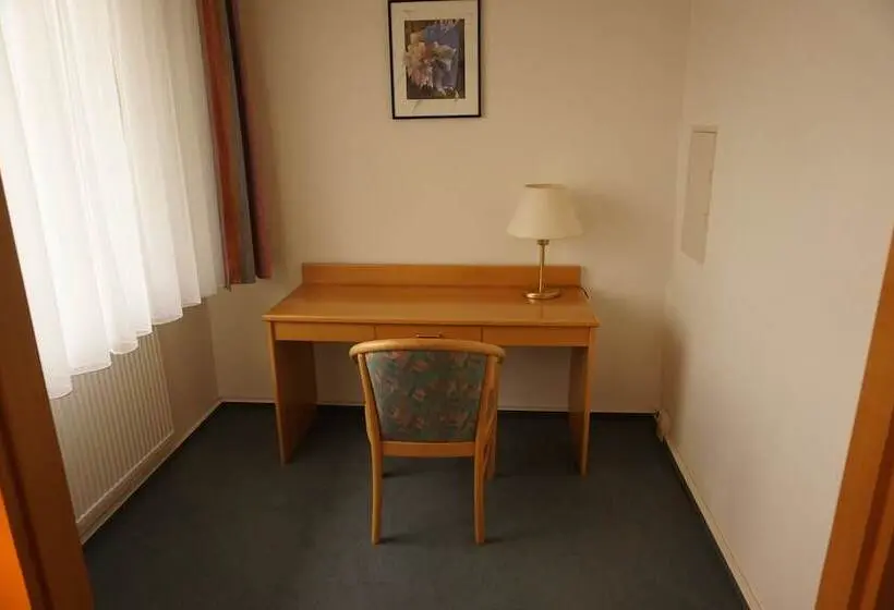 Standard Kolmen Hengen Huone, Hanse Hotel Stendal