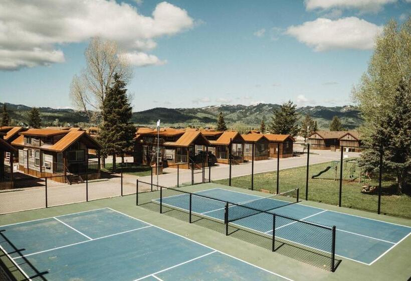 استودیوی استاندارد, Teton Valley Resort