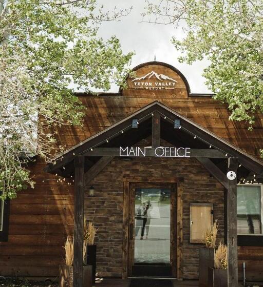 استودیوی استاندارد, Teton Valley Resort