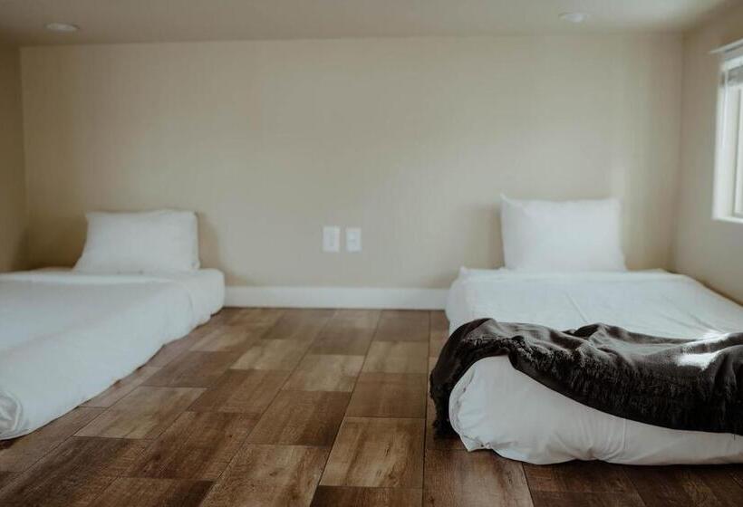 کلبه ییلاقی, Teton Valley Resort