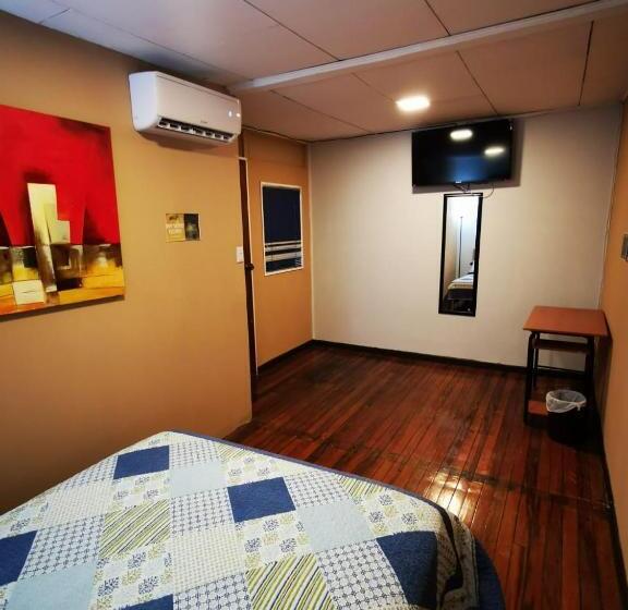 Номер Deluxe, Toucan Hostel