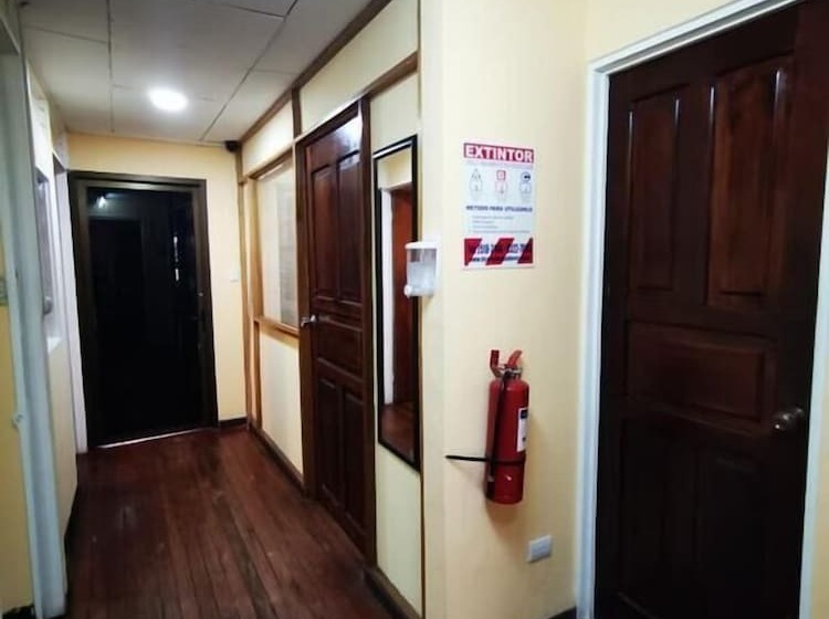 Номер Deluxe, Toucan Hostel