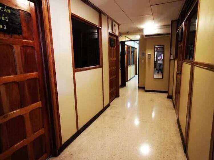 Номер Deluxe, Toucan Hostel