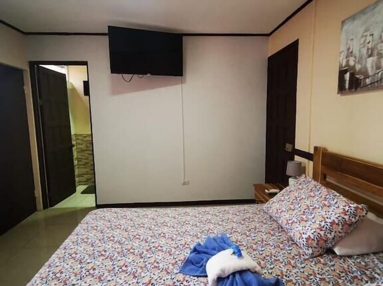 Номер Deluxe, Toucan Hostel
