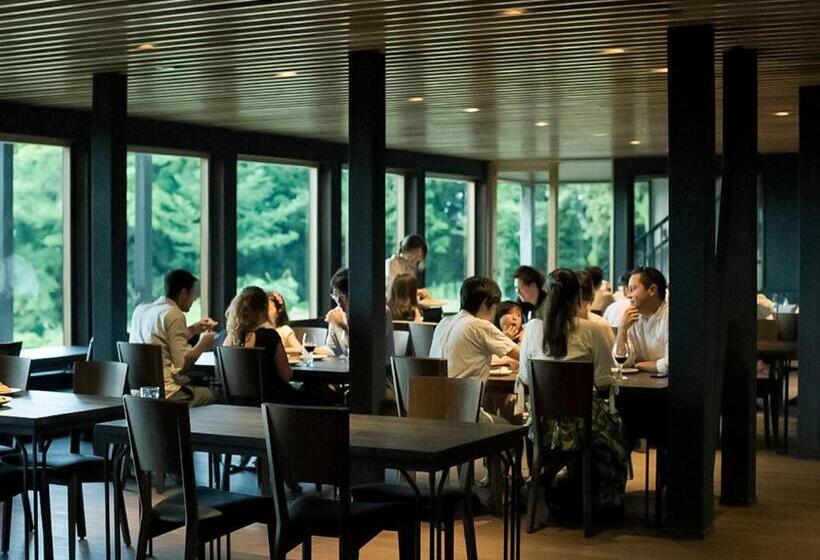 غرفة عائلية حمام مشترك, Kamosu Mori