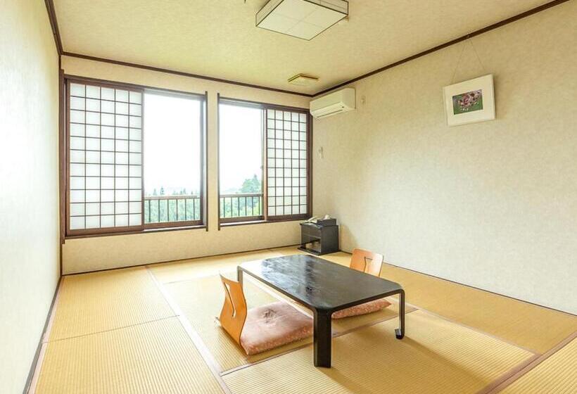 غرفة قياسية رباعية حمام مشترك, Kamosu Mori