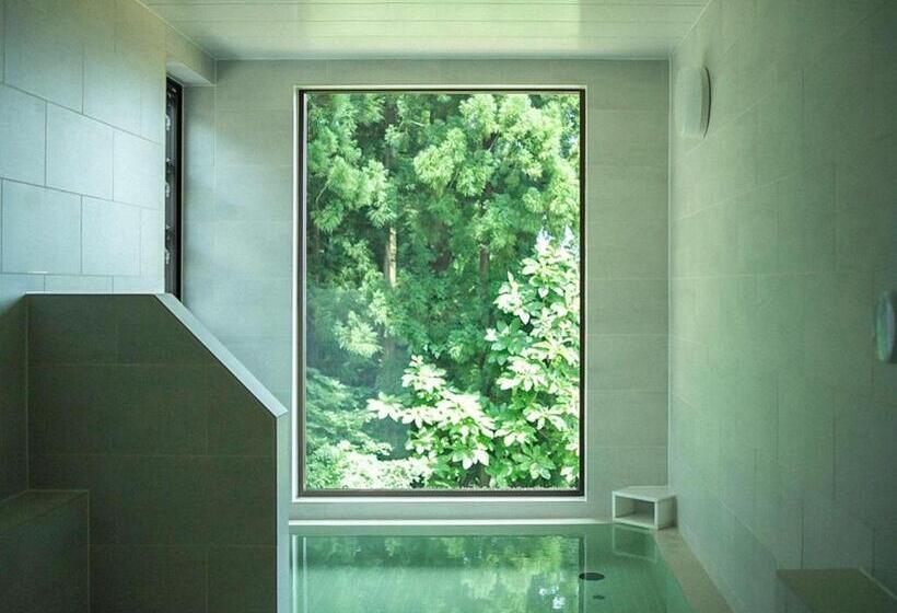 غرفة قياسية رباعية حمام مشترك, Kamosu Mori