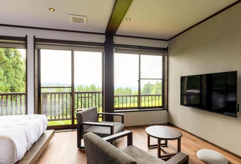 غرفة ديلوكس, Kamosu Mori