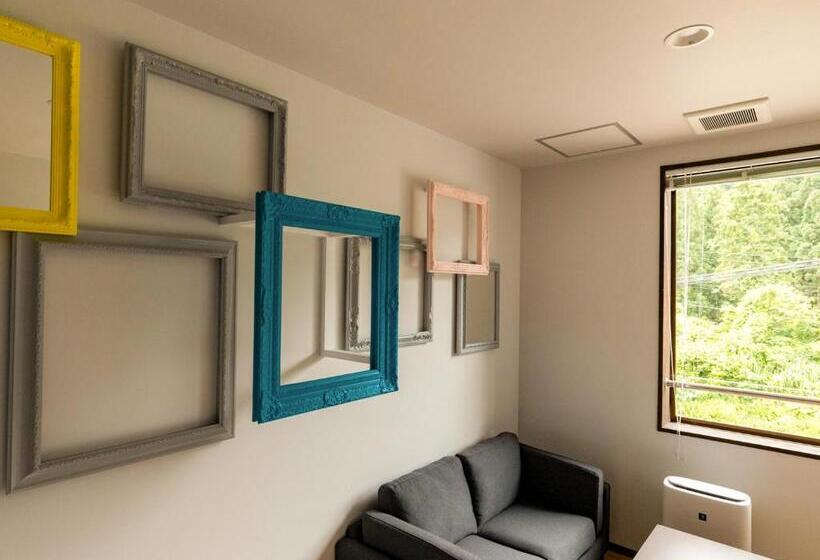 غرفة إقتصادية, Kamosu Mori