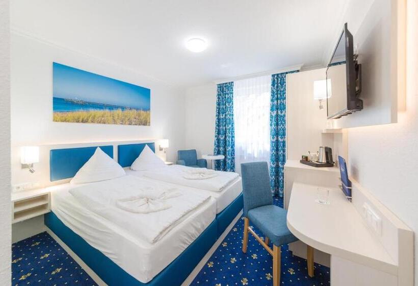 חדר סופריור, Dependance Am Alt Gaarzer Eck