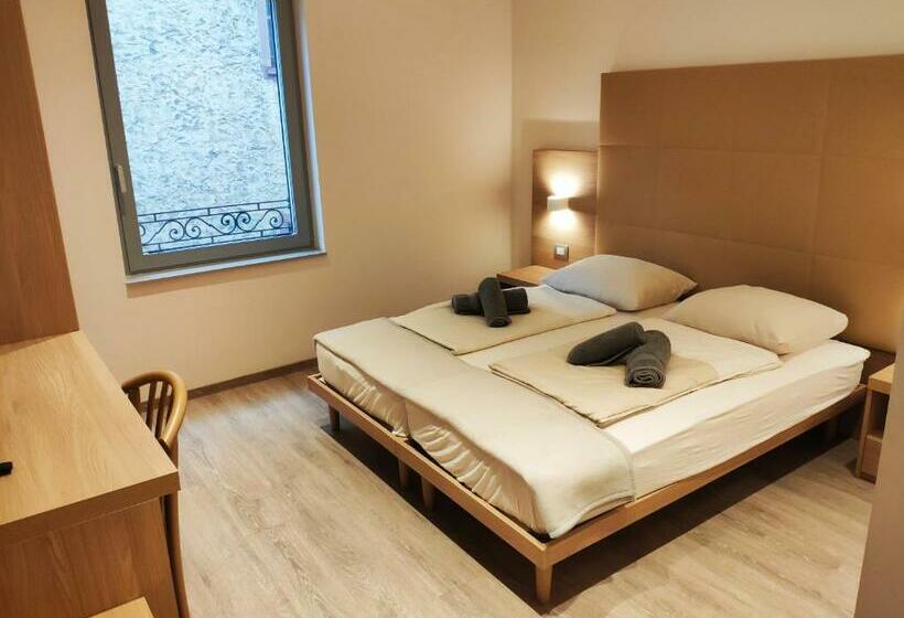 デラックスルーム, Kriemhilde Dependance