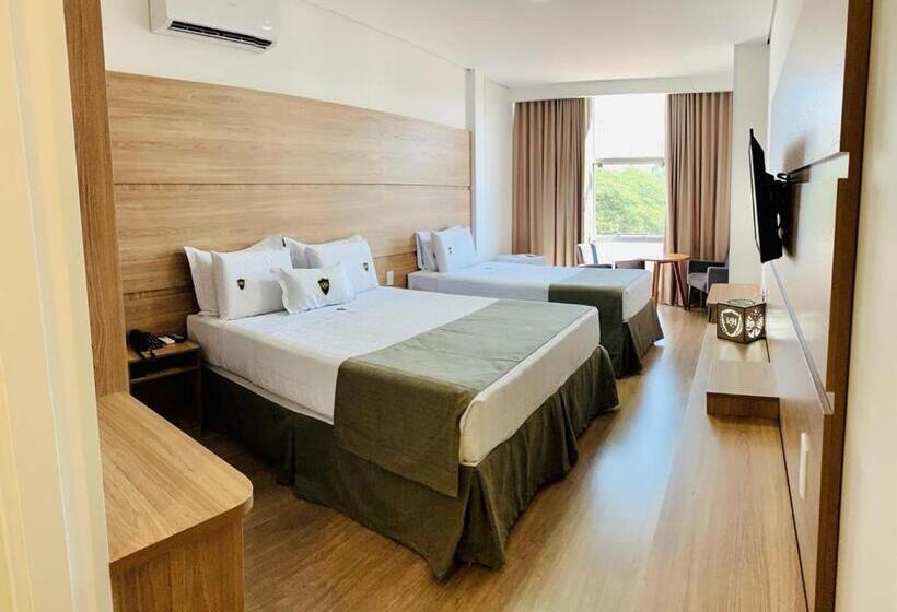 Pokój Deluxe Trzyosobowy, Riellis Center