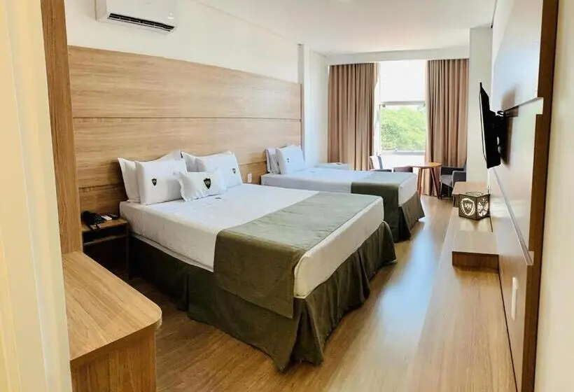Deluxe Kolmen Hengen Huone, Riellis Center
