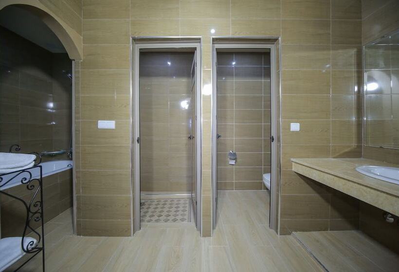 디럭스 룸, Ksar Ben Youssef