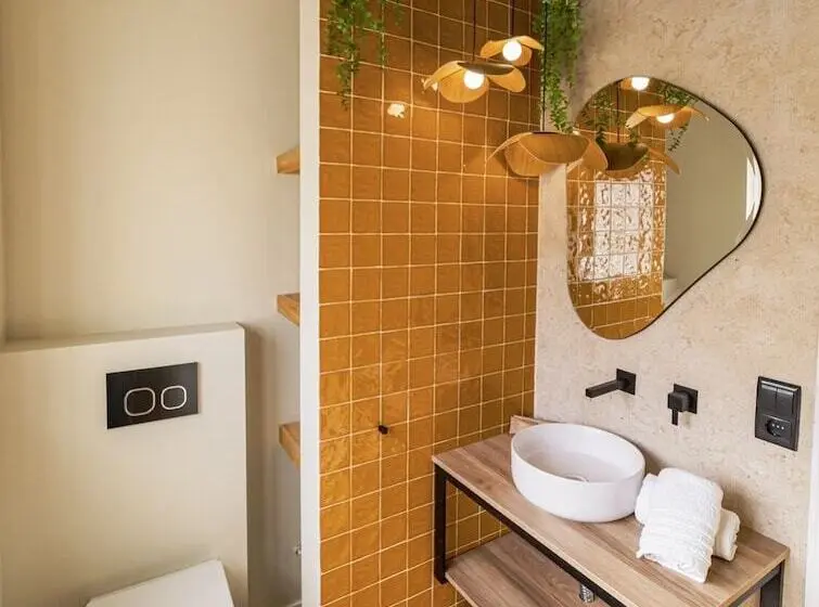 デラックスルーム, 19 Tile Ceramic Concept by Unlock Hotels