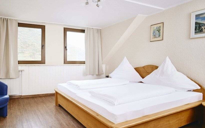 标准间, Weinhaus Lenz