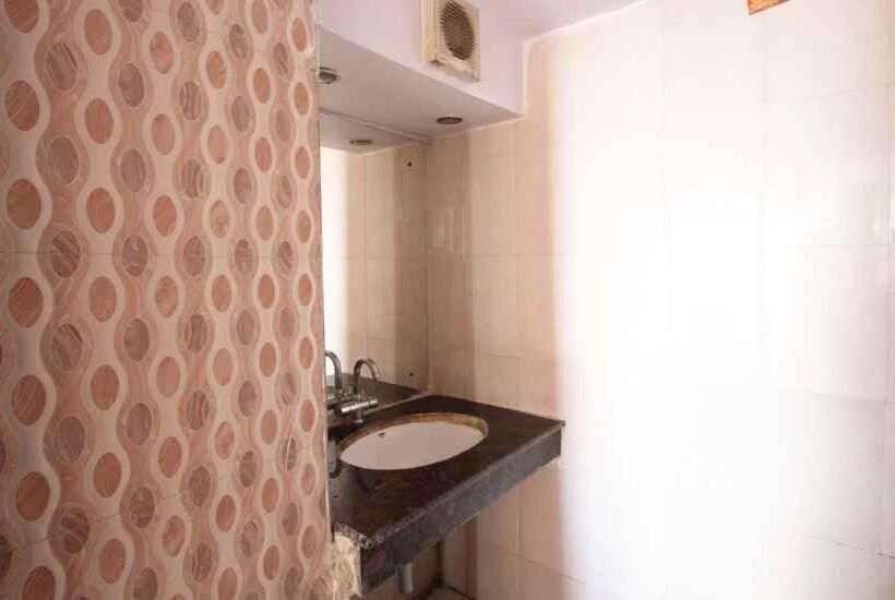 חדר אקונומי, Brite Star