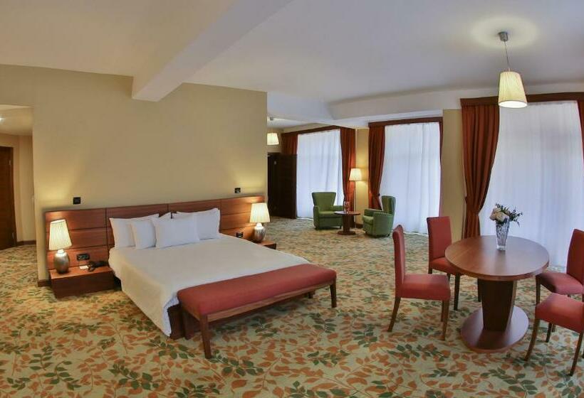 سوییت جونیور, El Resort