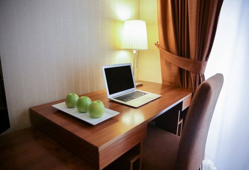 اتاق استاندارد یک نفره, El Resort