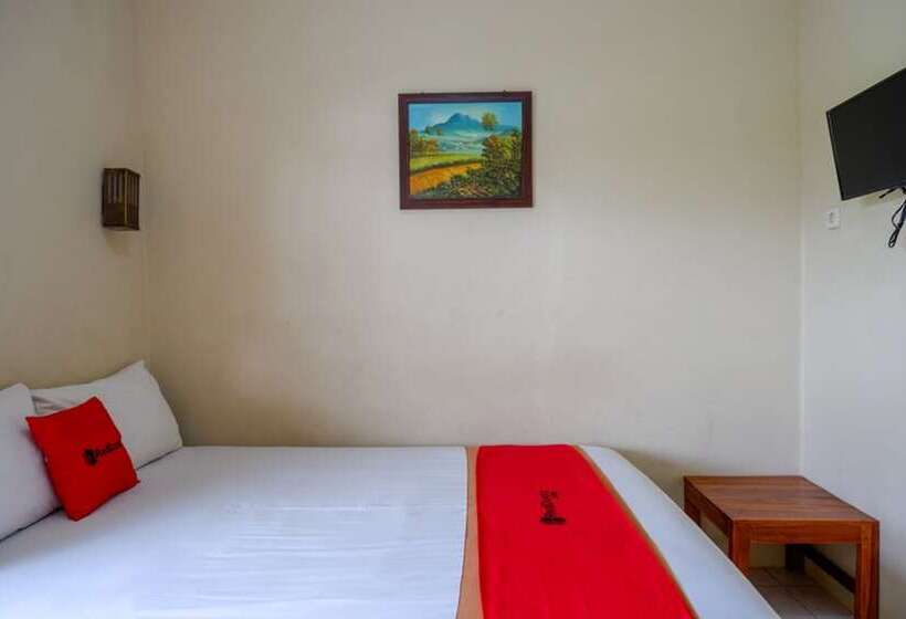 Номер Стандарт, Reddoorz @ Jalan Parangtritis