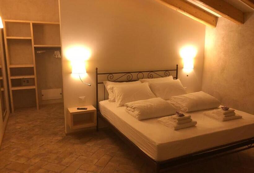 غرفة قياسية مطلّة علي البحيرة, Agriturismo2laghi