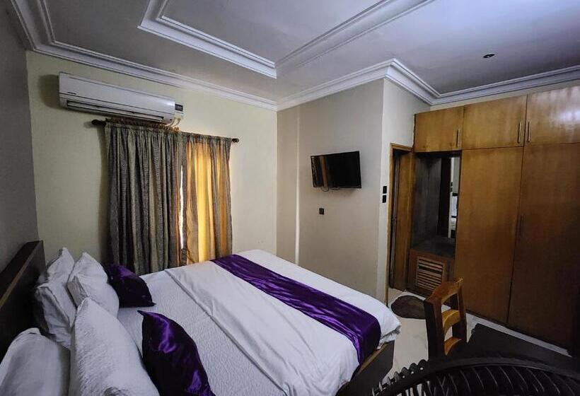اتاق اکونومی, Nue Crest Hotels & Suites