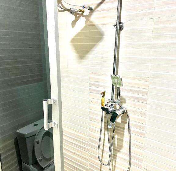 سوئیت با تخت بزرگ, Nue Crest Hotels & Suites