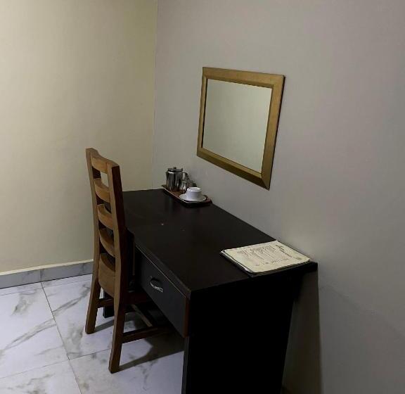 اتاق سوپریور, Nue Crest Hotels & Suites