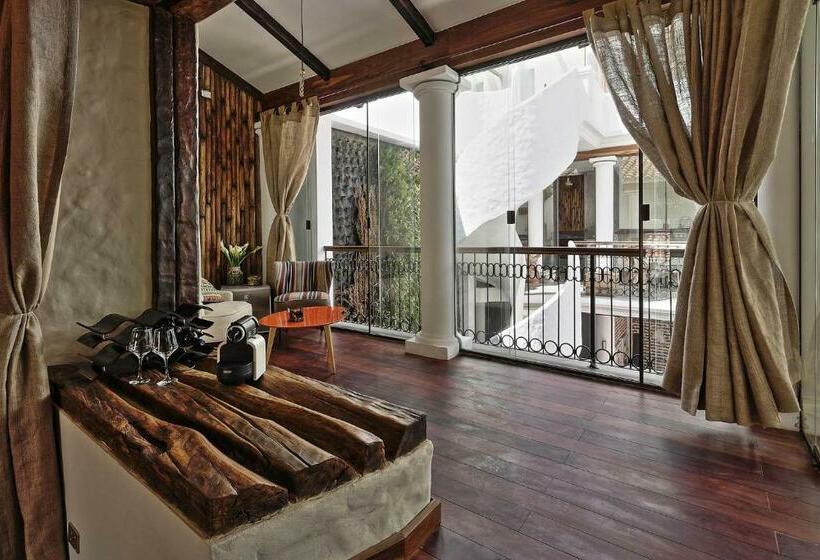 سوئیت پرزیدنت, On Hotel Boutique