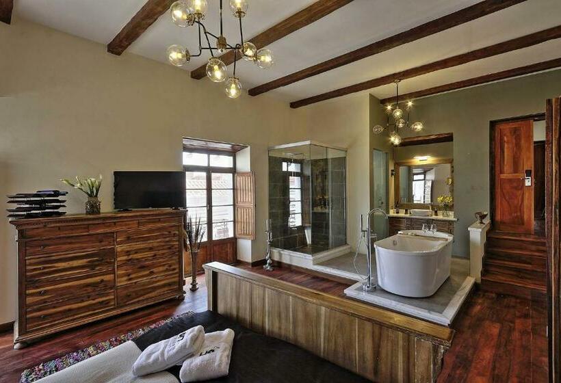 اتاق لوکس, On Hotel Boutique