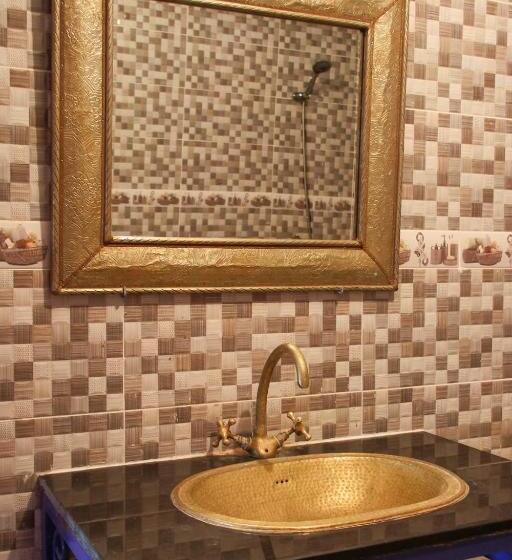 Deluxe Suite King Bed, Riad Malak