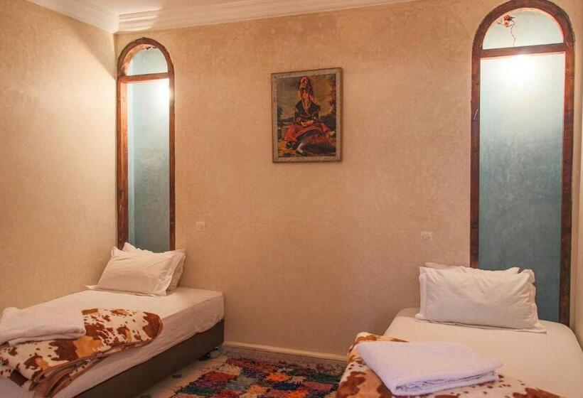 Четырехместный Номер Стандарт, Riad Malak