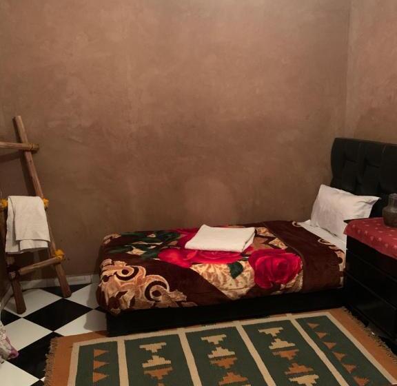 اتاق استاندارد با چشم‌انداز, Riad Malak