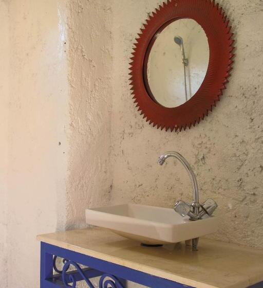 اتاق استاندارد با چشم‌انداز, Riad Malak