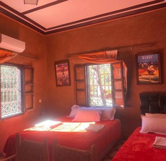 اتاق استاندارد سه تخته با چشم‌انداز باغ, Riad Malak