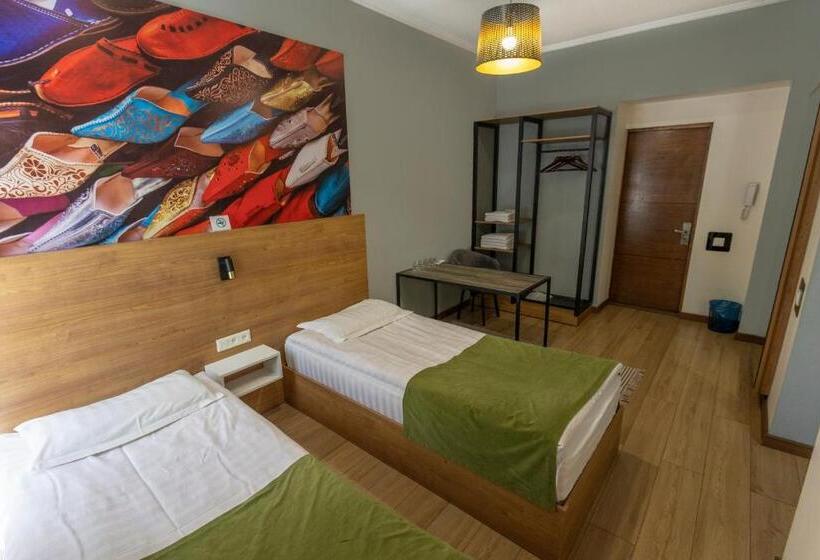 اتاق سوپریور خانوادگی, Koisha