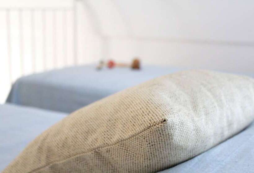 חדר סטנדרט לשלושה, A Casa Ventotto