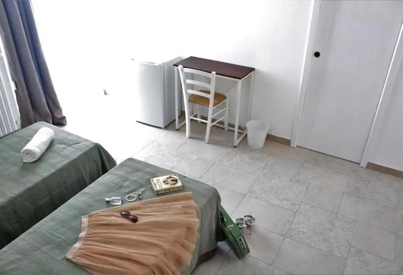 اتاق لوکس با بالکن, A Casa Ventotto