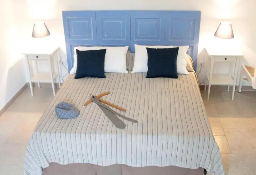 اتاق استاندارد چهارنفره با بالکن, A Casa Ventotto
