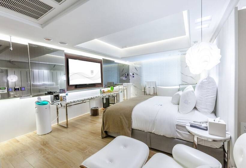 اتاق استاندارد, Chao Motel