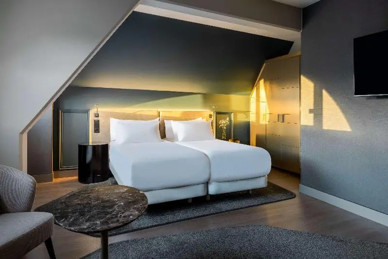 اتاق لوکس چهار تخته, Chao Motel