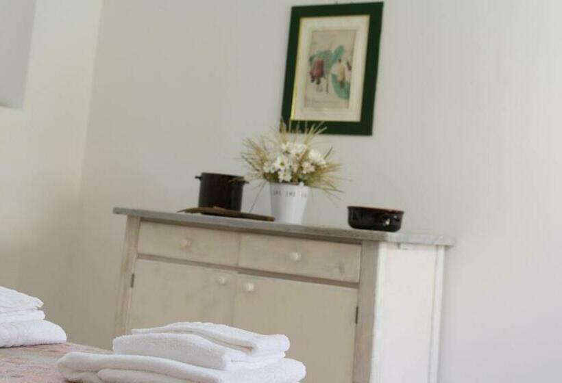 标准房带园景, Agriturismo Di Serragiumenta